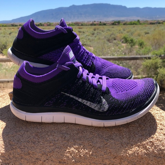 Nike Shoes - Nike Free 4.0 Flyknit.